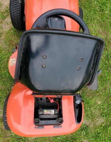 17-HP-Simplicity-Mower-9