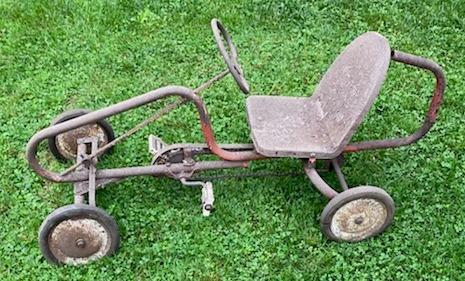 Vintage-Pedal-Car