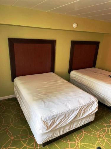 DOUBLE-BED-1